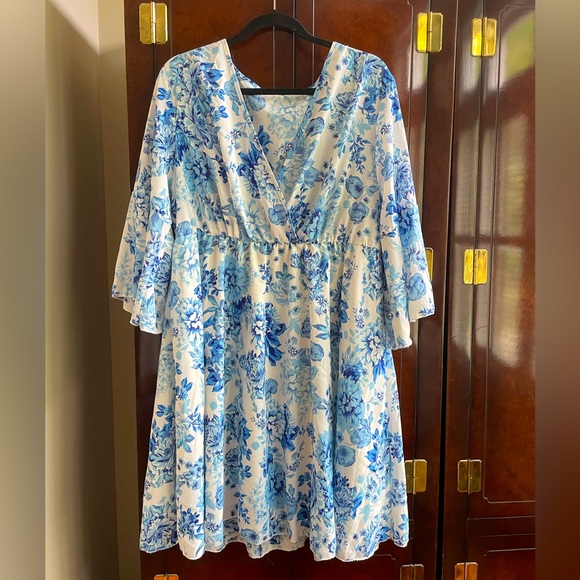 Blue Floral Wrap Front Dress - Size 16-18 - Picture 1 of 5